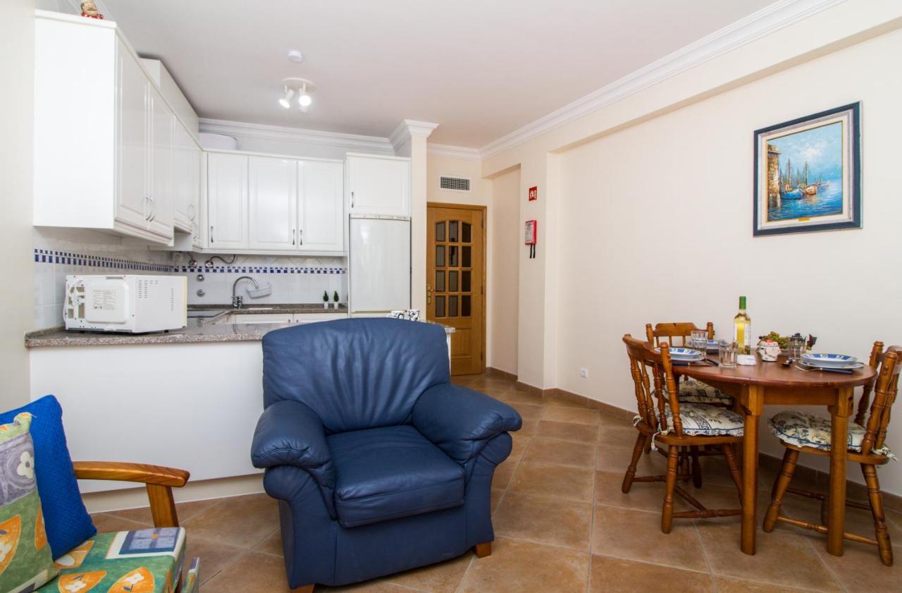 Apartamento Oura Sunrise Iii - Sea View & Oura Beach & Top Location