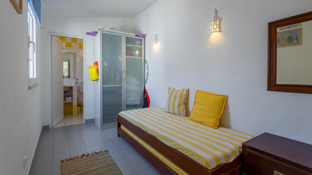 Sea 3bdr House W/ Patio By Lovelystay *