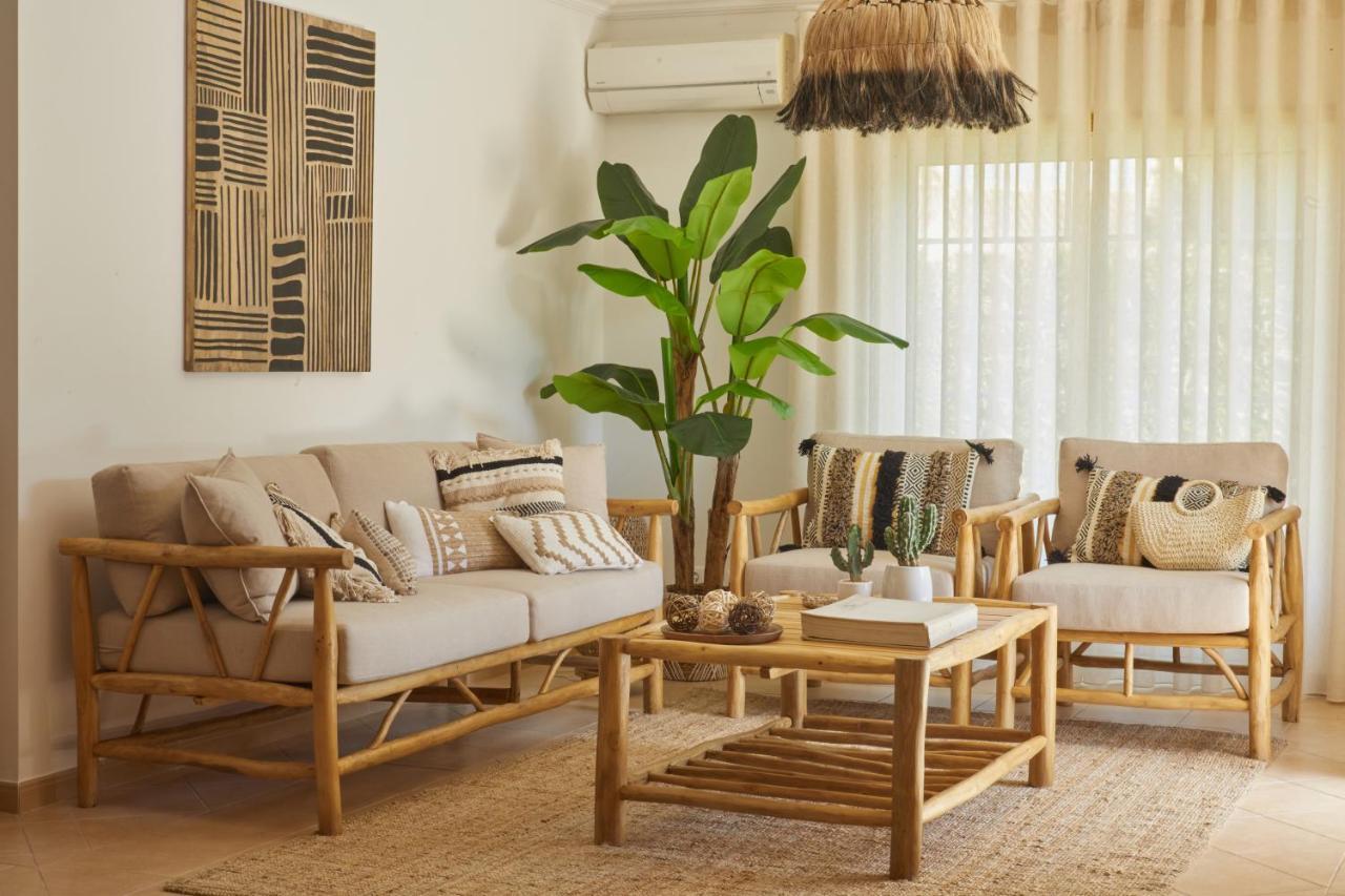 Pousada Monte Das Oliveiras Lux - 600m From The Beach - Swimming Pool - Wi Fi - Aircon *