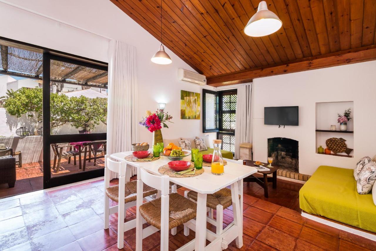 Casas Barulho - Jacaranda A8