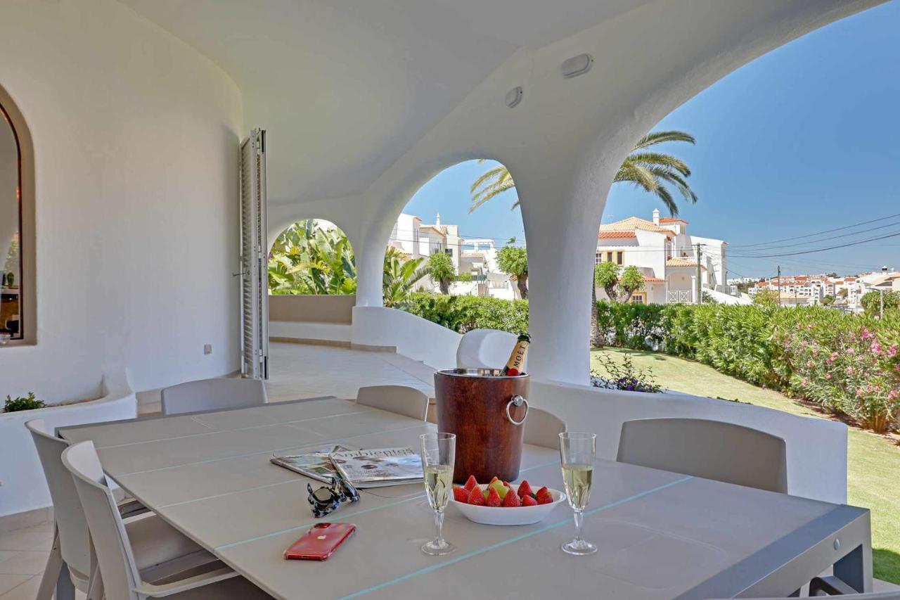 Villa Enar 6 Quartos Piscina Localização Ideal Familias Albufeira