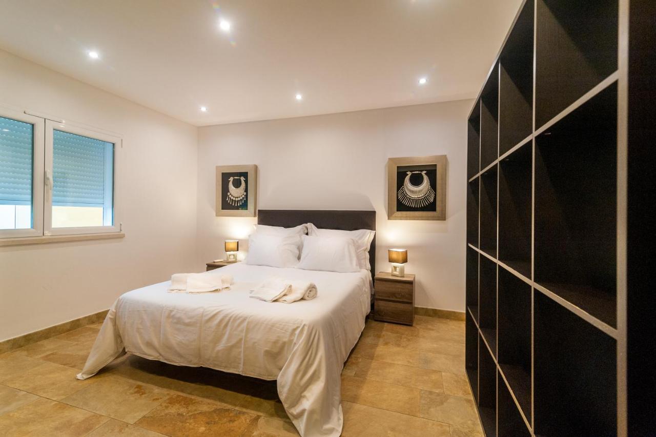 Aqua-jacuzzi-heatable Pool-sauna-gym-snooker * Albufeira