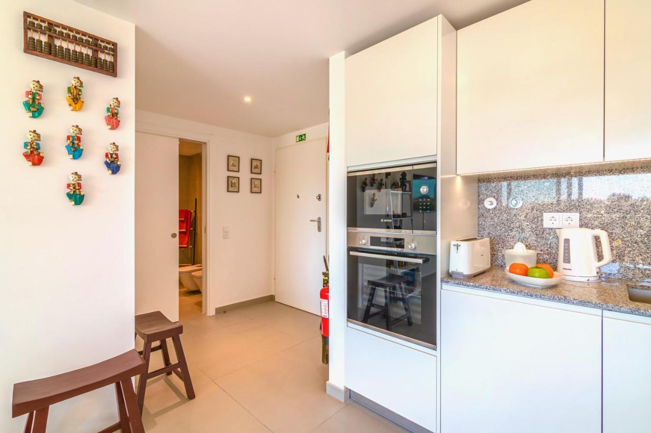 Apartment Marvell Design With Heated Pool&gym&playground