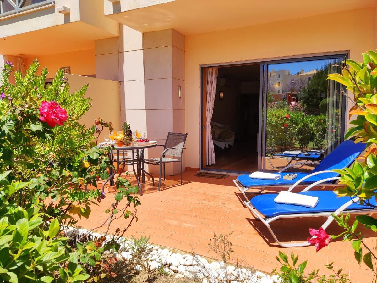 Fabulous Sunny Pool&garden By Becherish Apartment