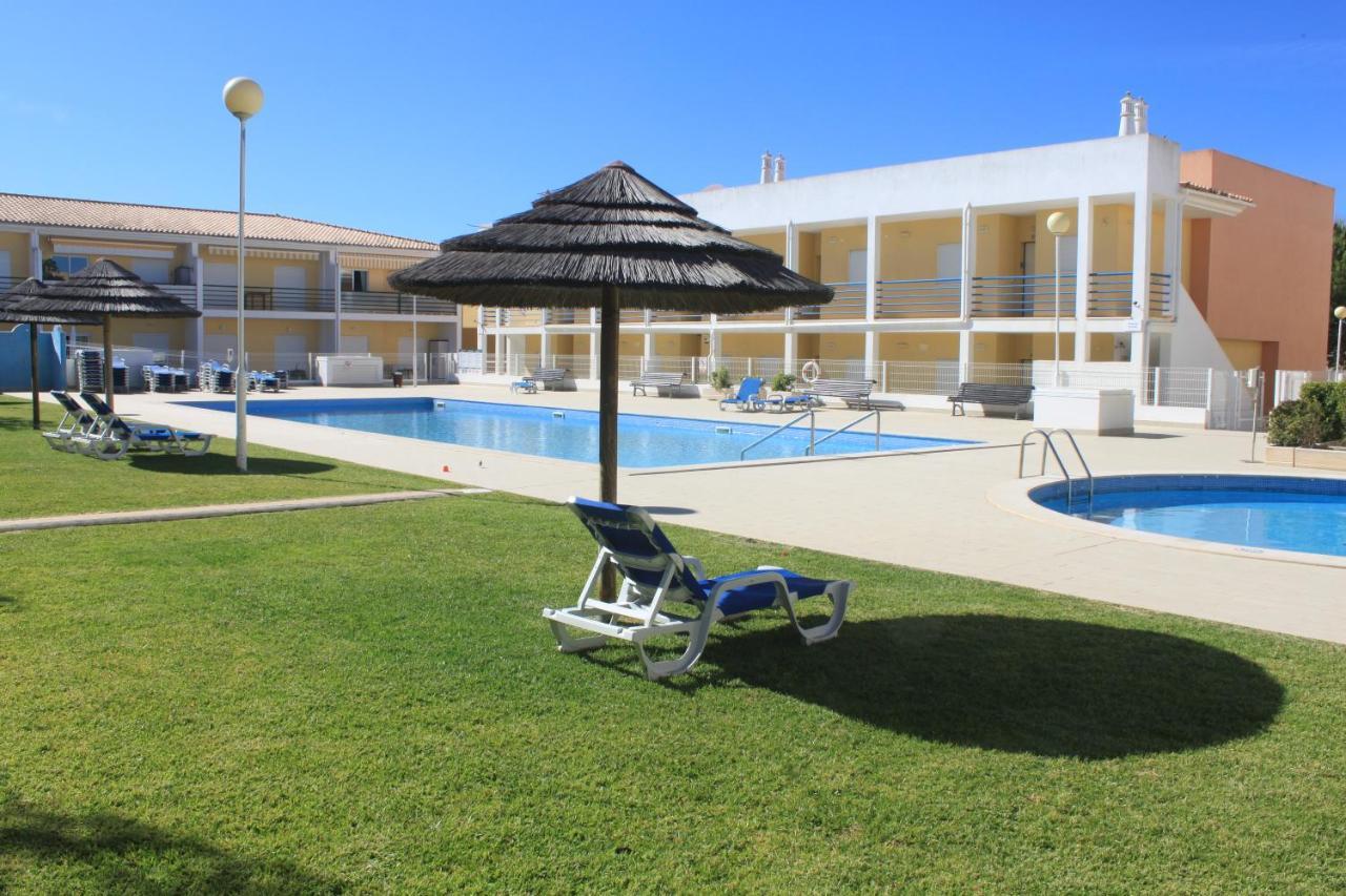 Pool&beach In Encosta De Sao Jose Apartamento *