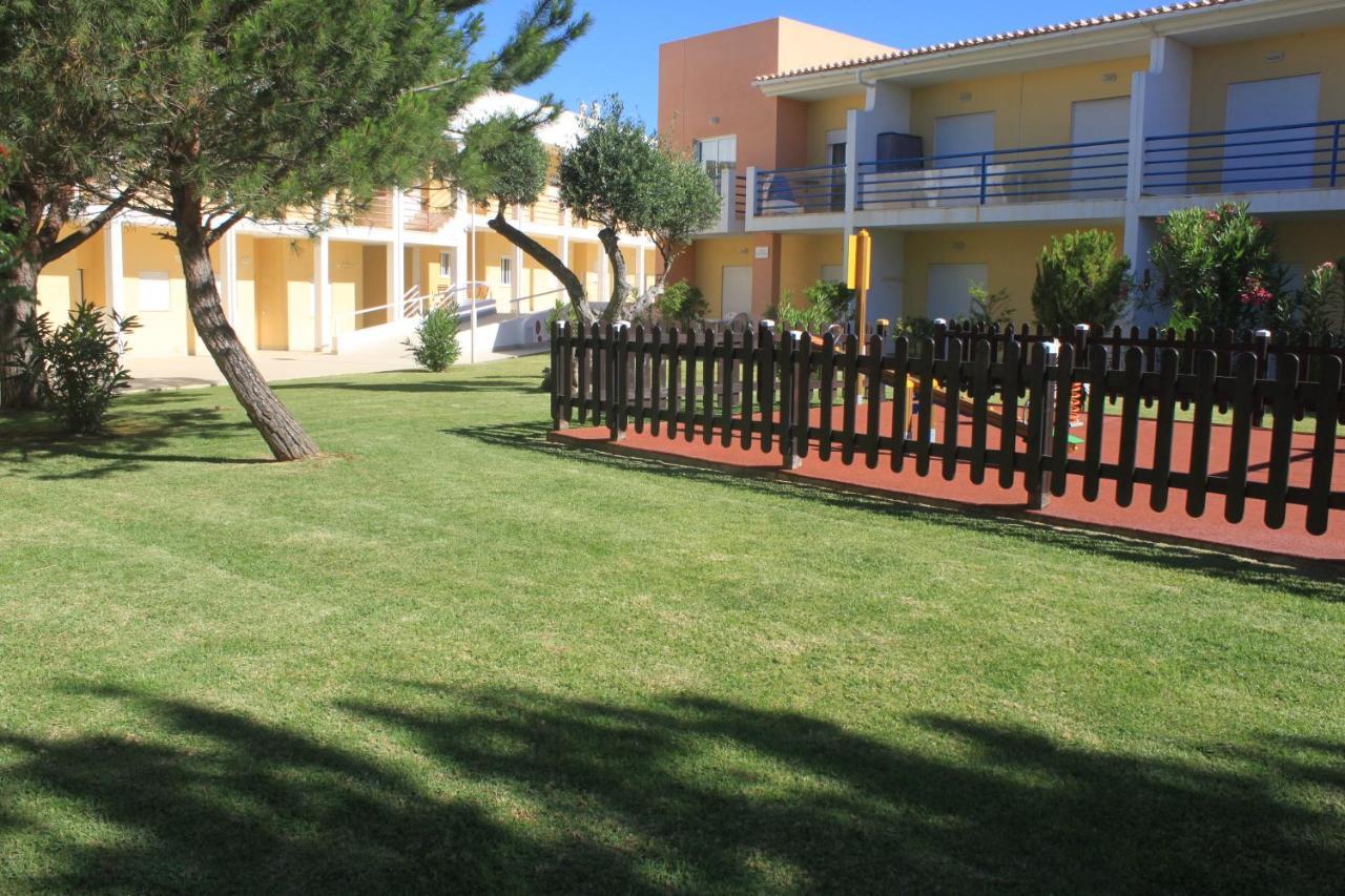 Pool&beach In Encosta De Sao Jose Apartamento