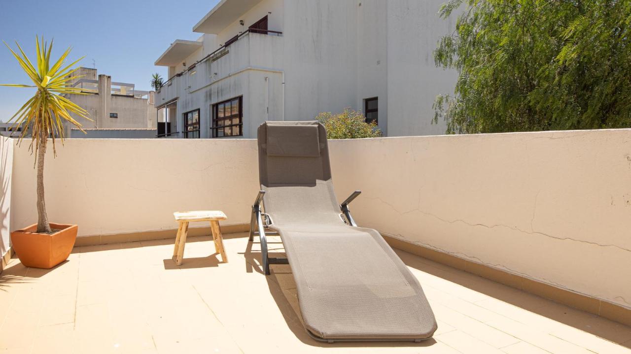 Pedro - Swimming Pool - By Bedzy Albufeira