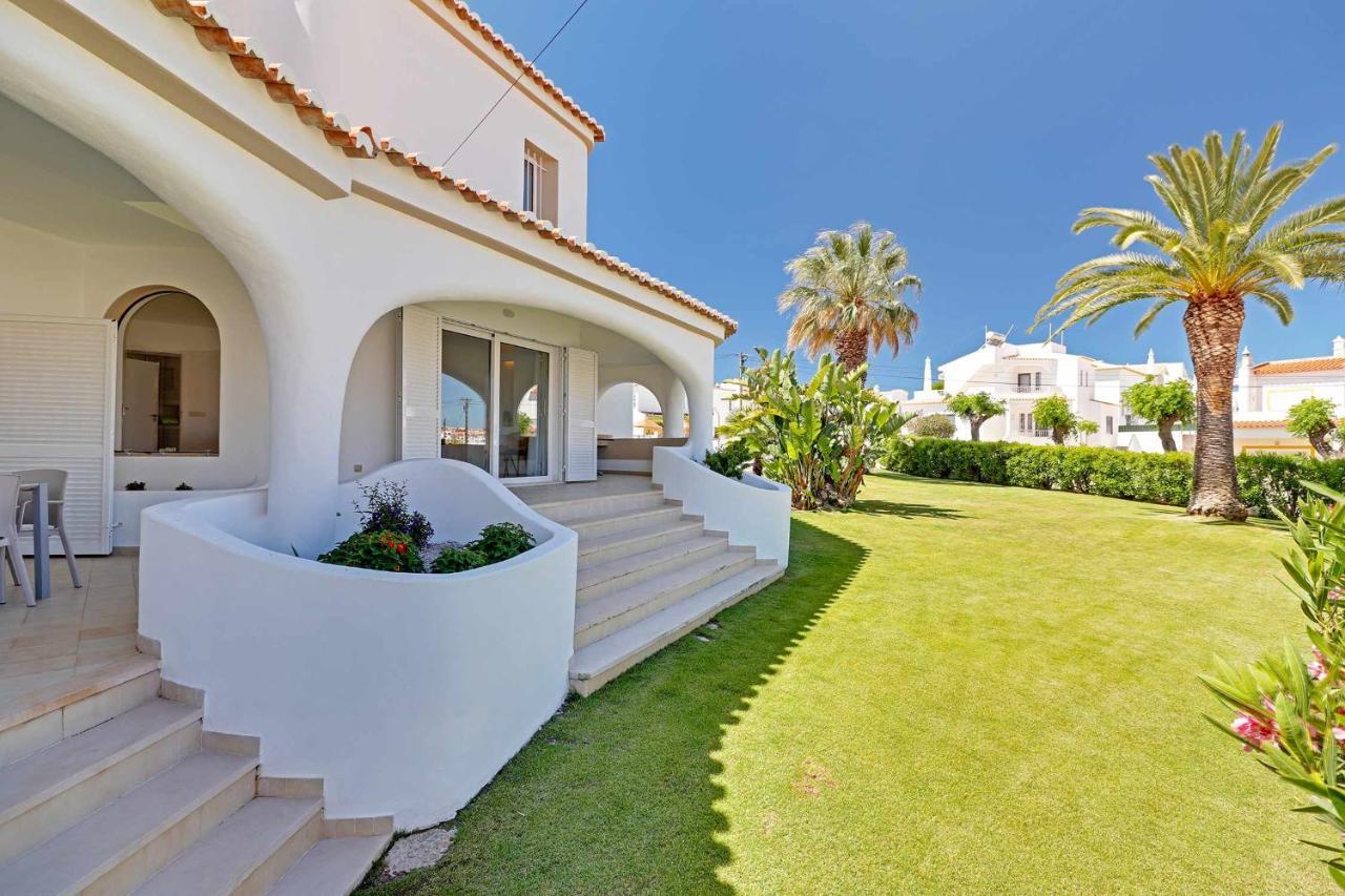 Villa Enar 6 Quartos Piscina Localização Ideal Familias Albufeira