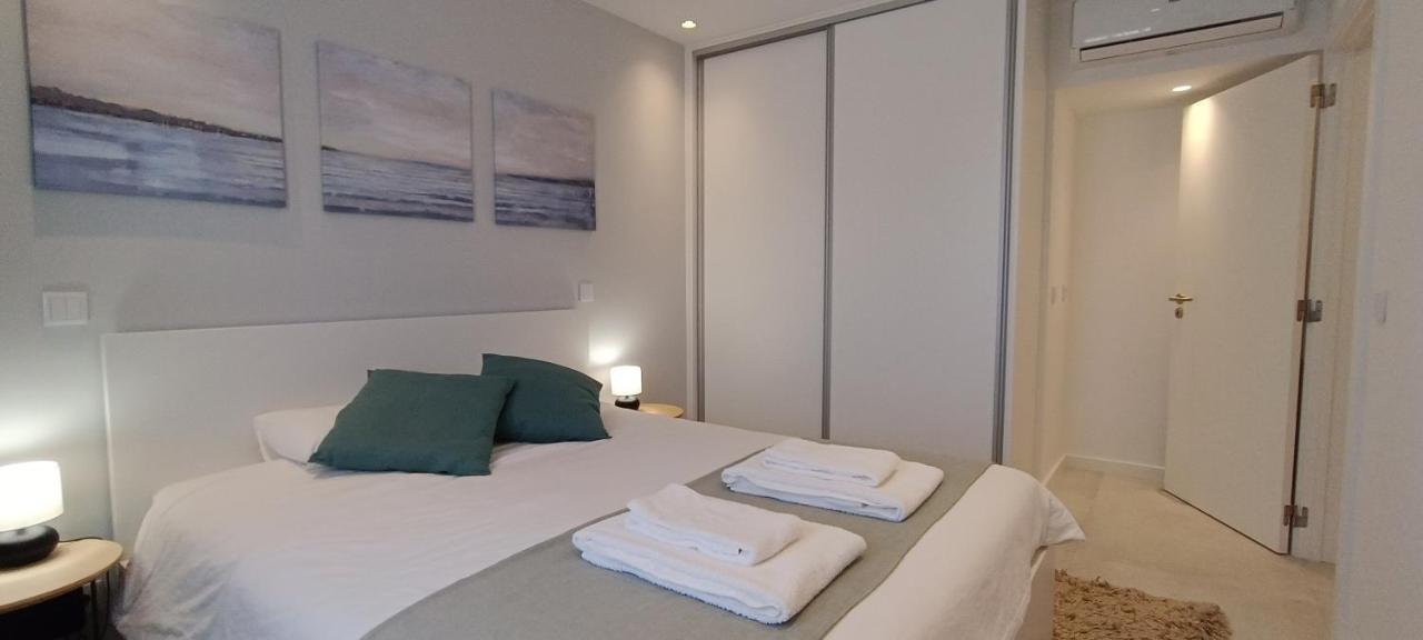 Apartamento 211 Moderno Com Vista A Piscina No Centro Da