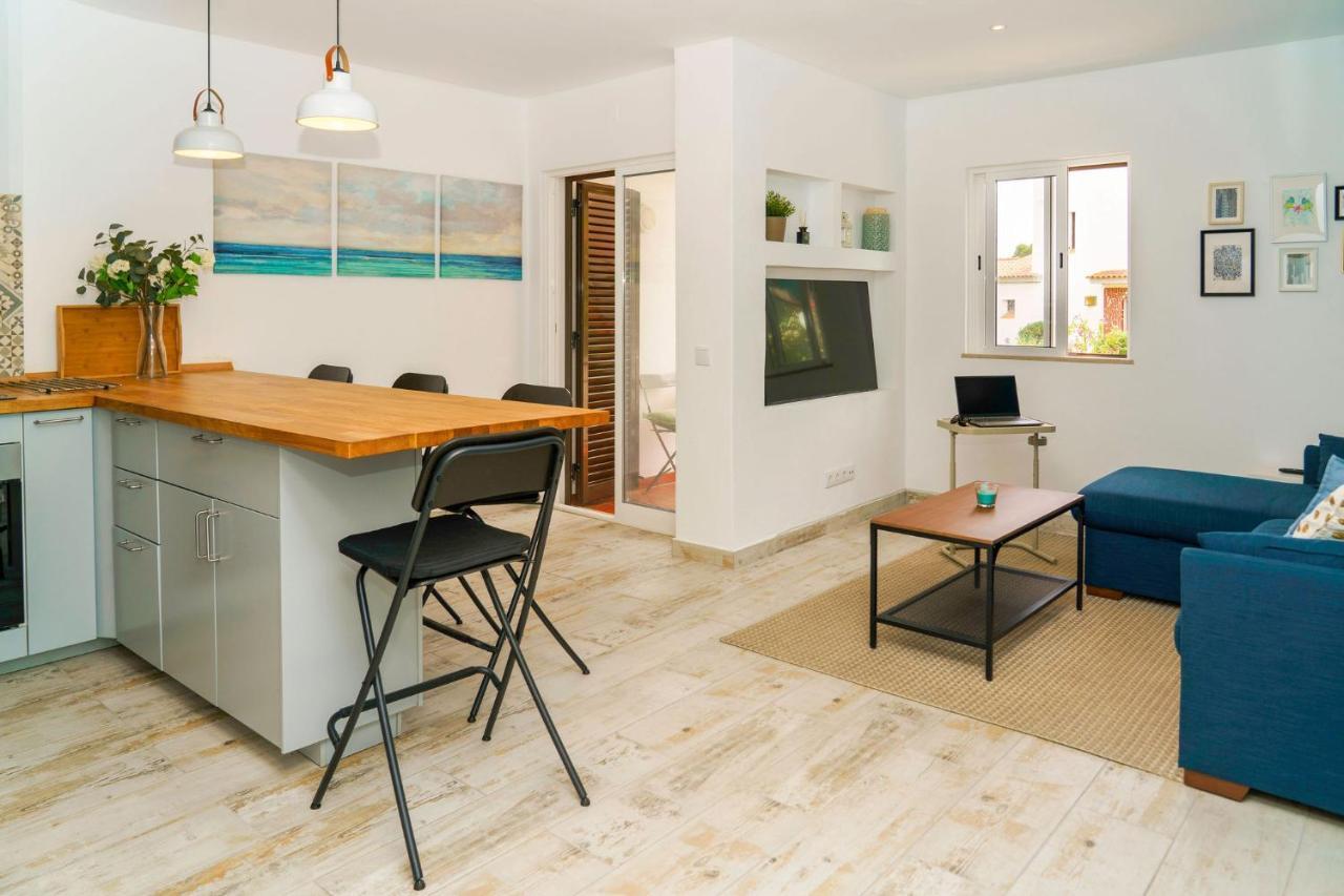 Maresia's - 200 Meters From Oura - By Bedzy Apartment