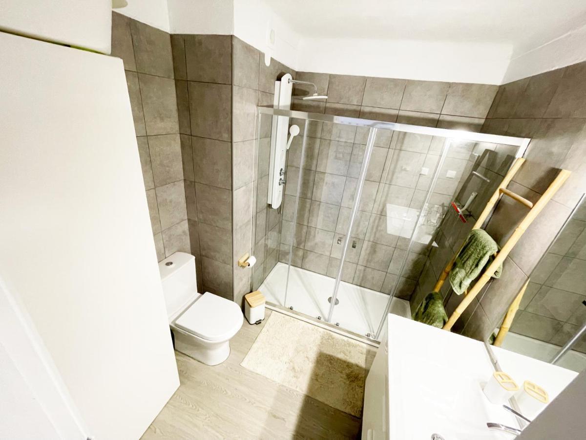 Panoramic Seaview - 2 Bedroom, Main Ave, 15 Min Walk Beach, Workspace Apartment *