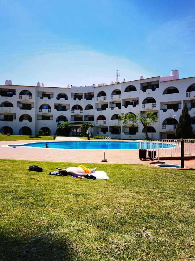 Apartamento 211 Moderno Com Vista A Piscina No Centro Da