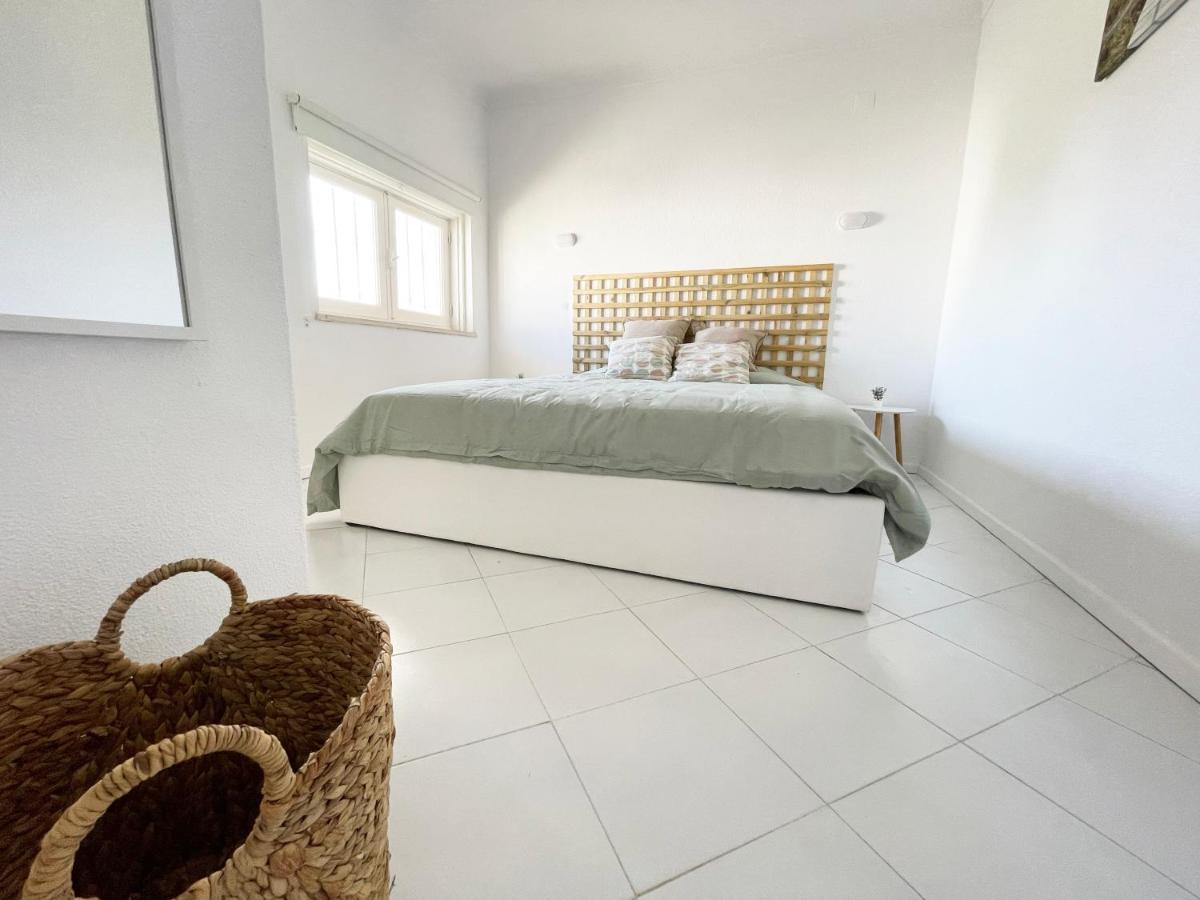 Panoramic Seaview - 2 Bedroom, Main Ave, 15 Min Walk Beach, Workspace Albufeira