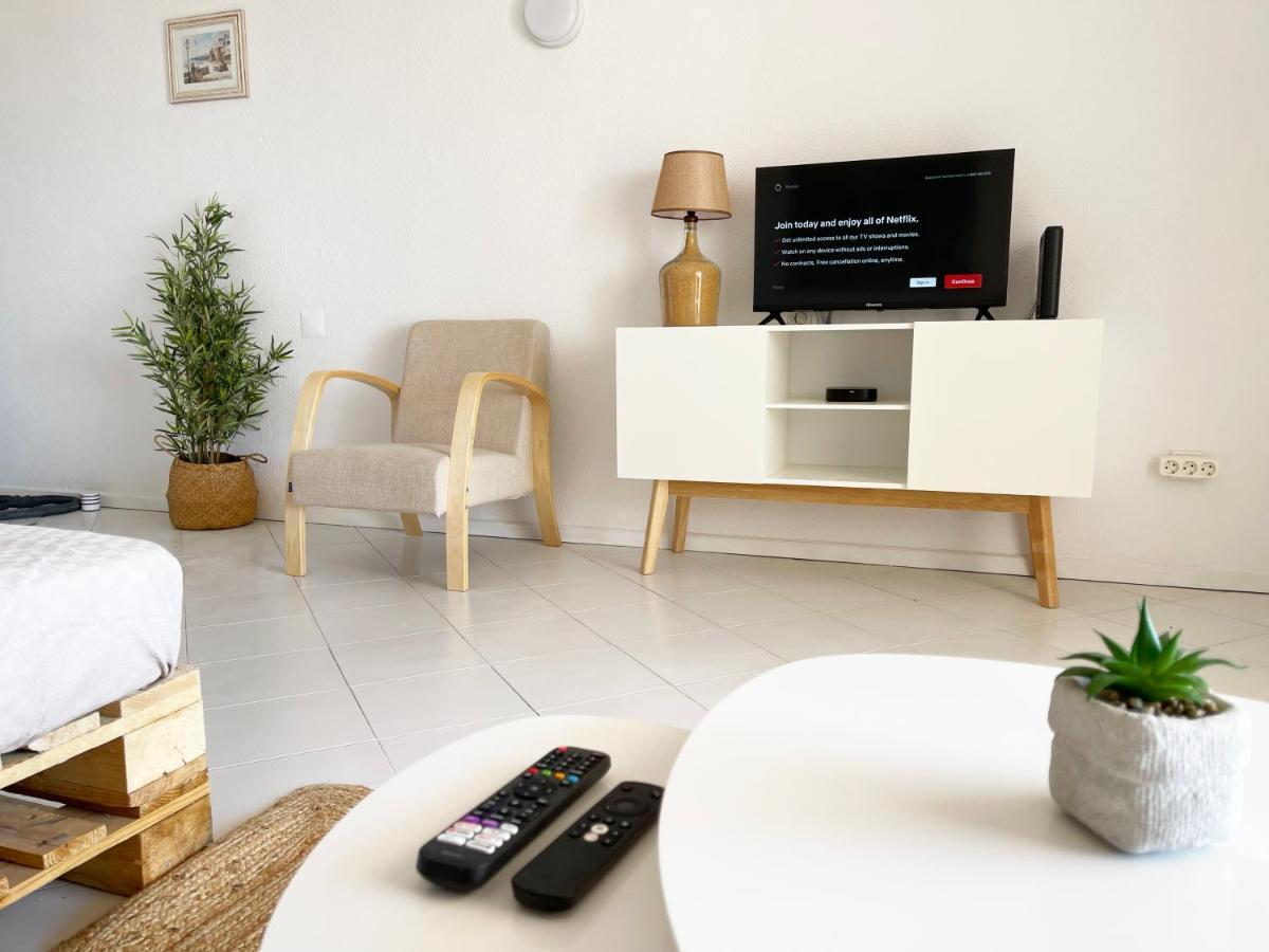 Panoramic Seaview - 2 Bedroom, Main Ave, 15 Min Walk Beach, Workspace Albufeira