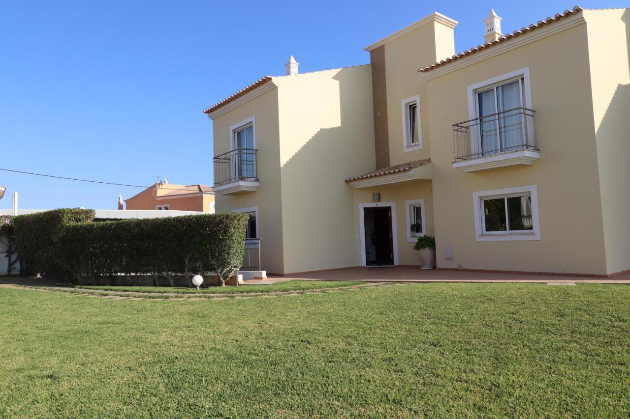 3-bed Townhouse With Pool In Balaia Casa de Férias *