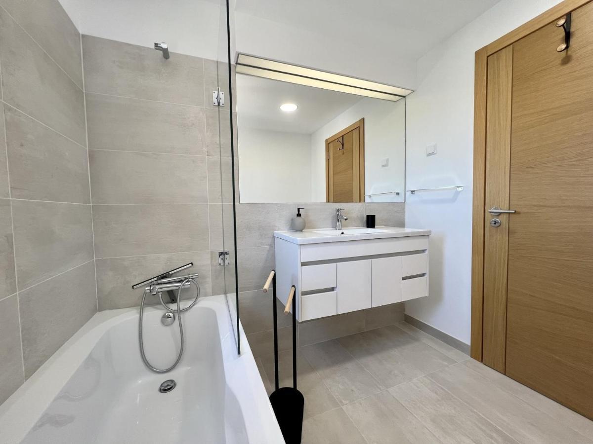 Deluxe With Pool By Homing Albufeira