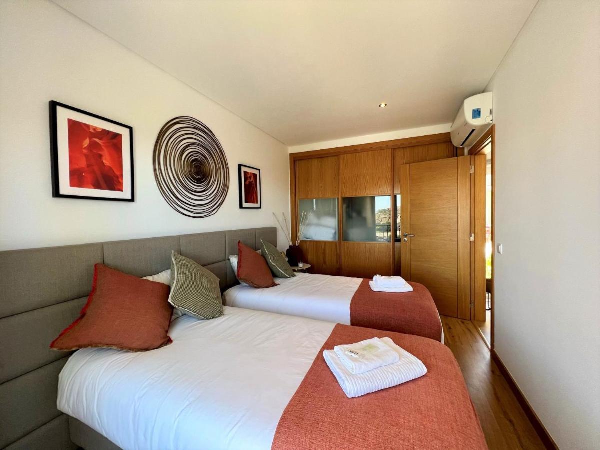 Deluxe With Pool By Homing Holiday home Albufeira