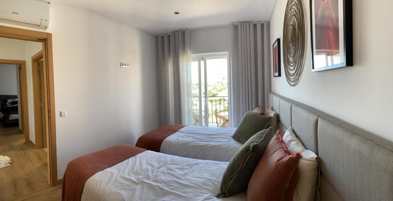 Deluxe With Pool By Homing