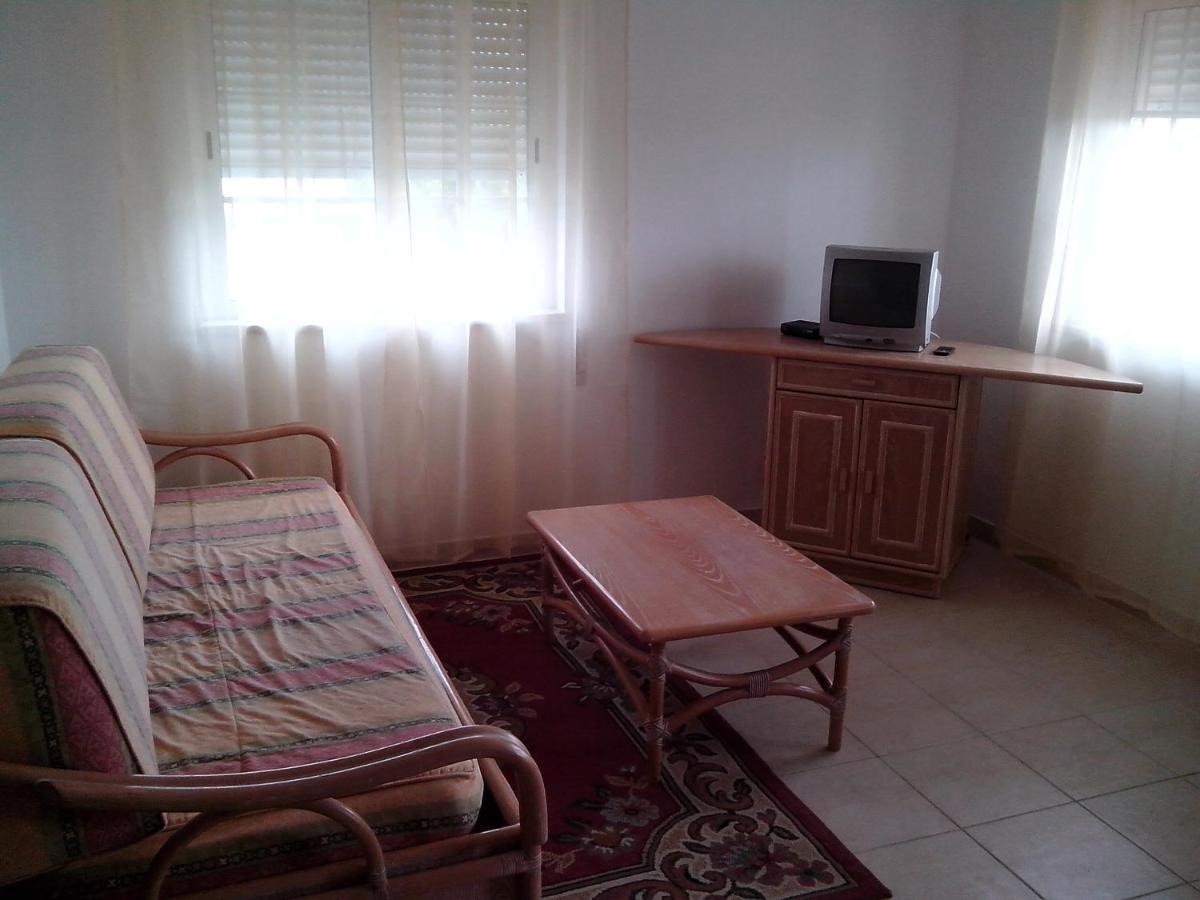 Apartment Remarkable 1-bed In Olhos De Agua *
