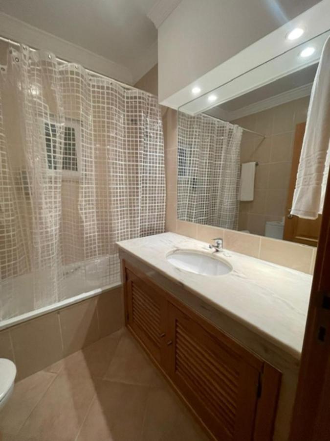 Lovely 2 Bedroom Inside A In *
