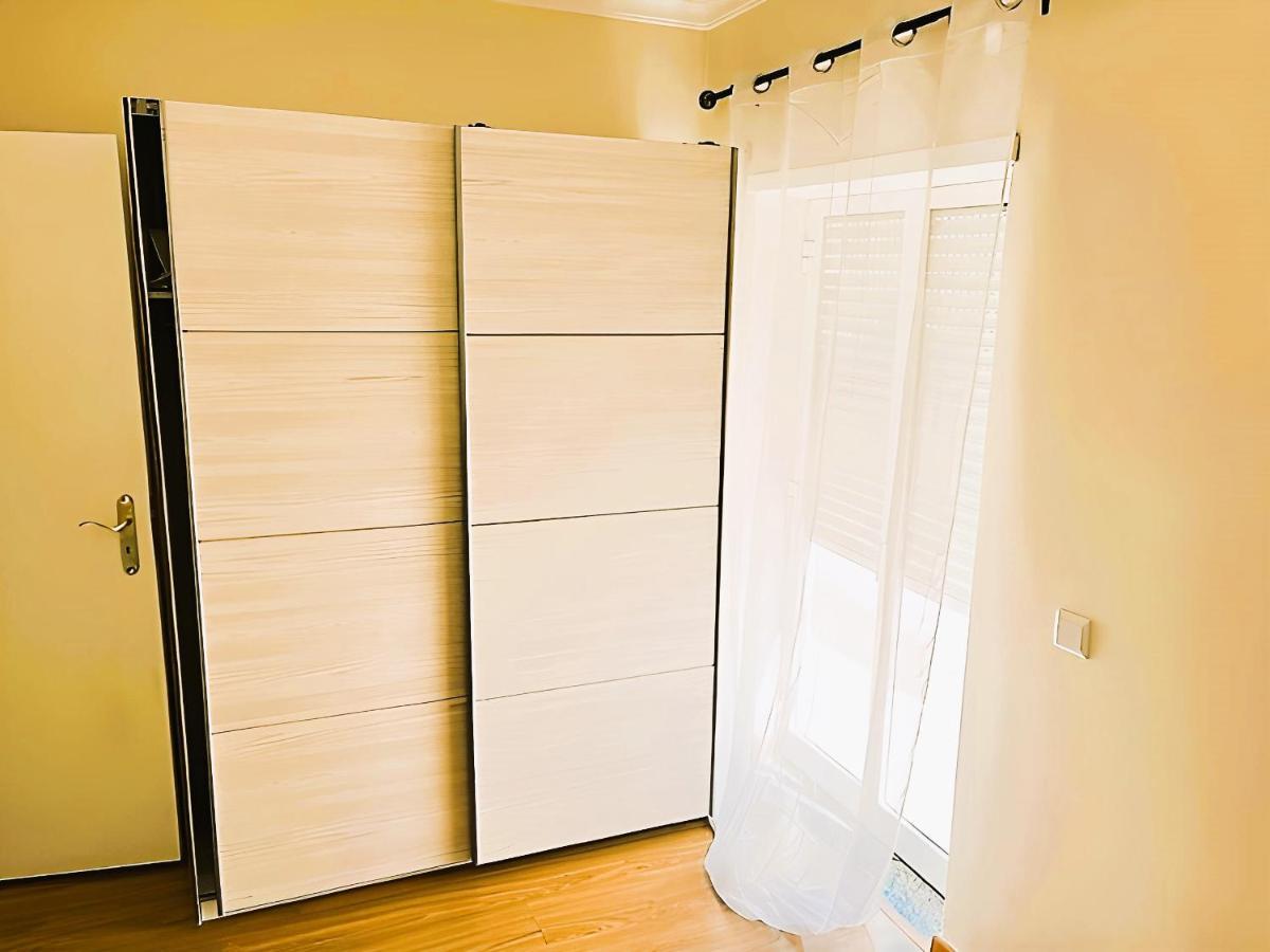 Apartment Flat 3 Bedrooms *