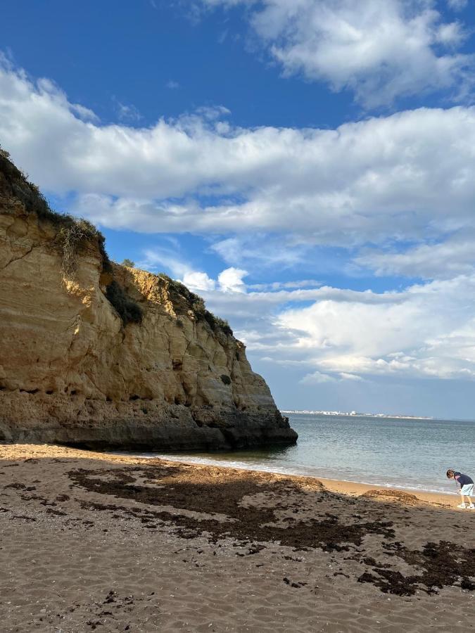 Lovely 2 Bedroom Inside A In Albufeira