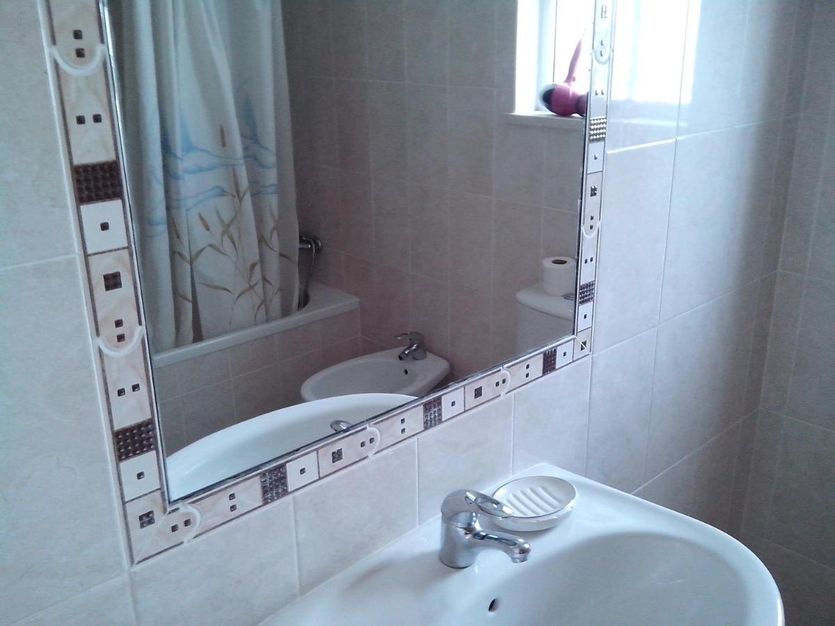 Apartment Remarkable 1-bed In Olhos De Agua