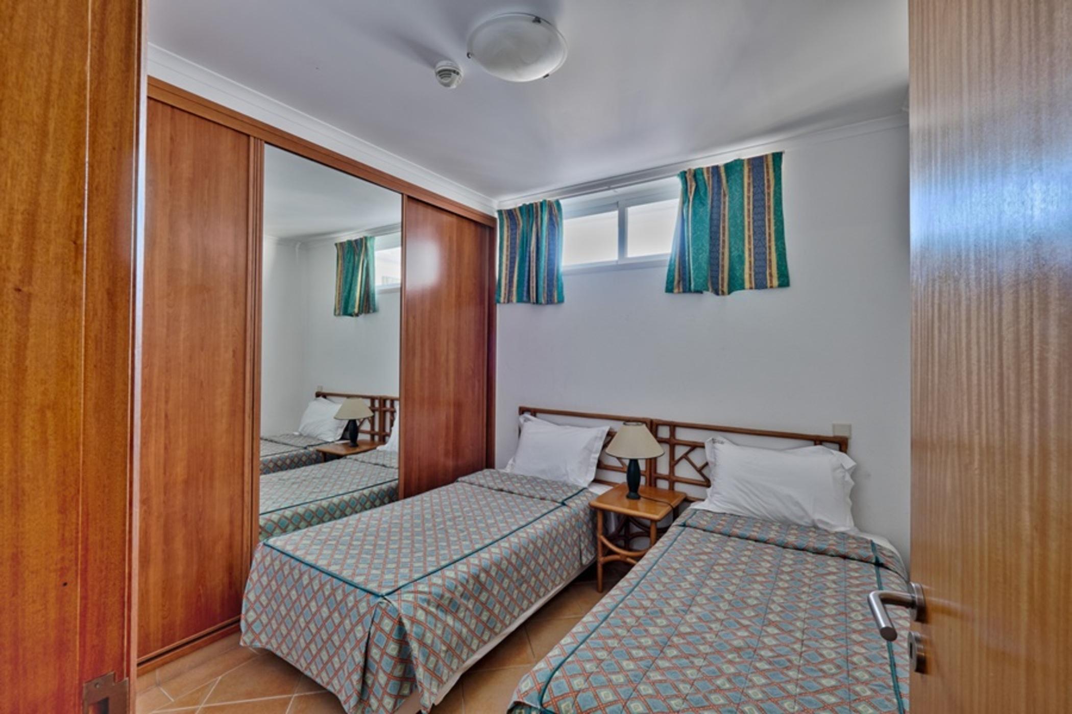 Muthu Clube Da Oura Aparthotel