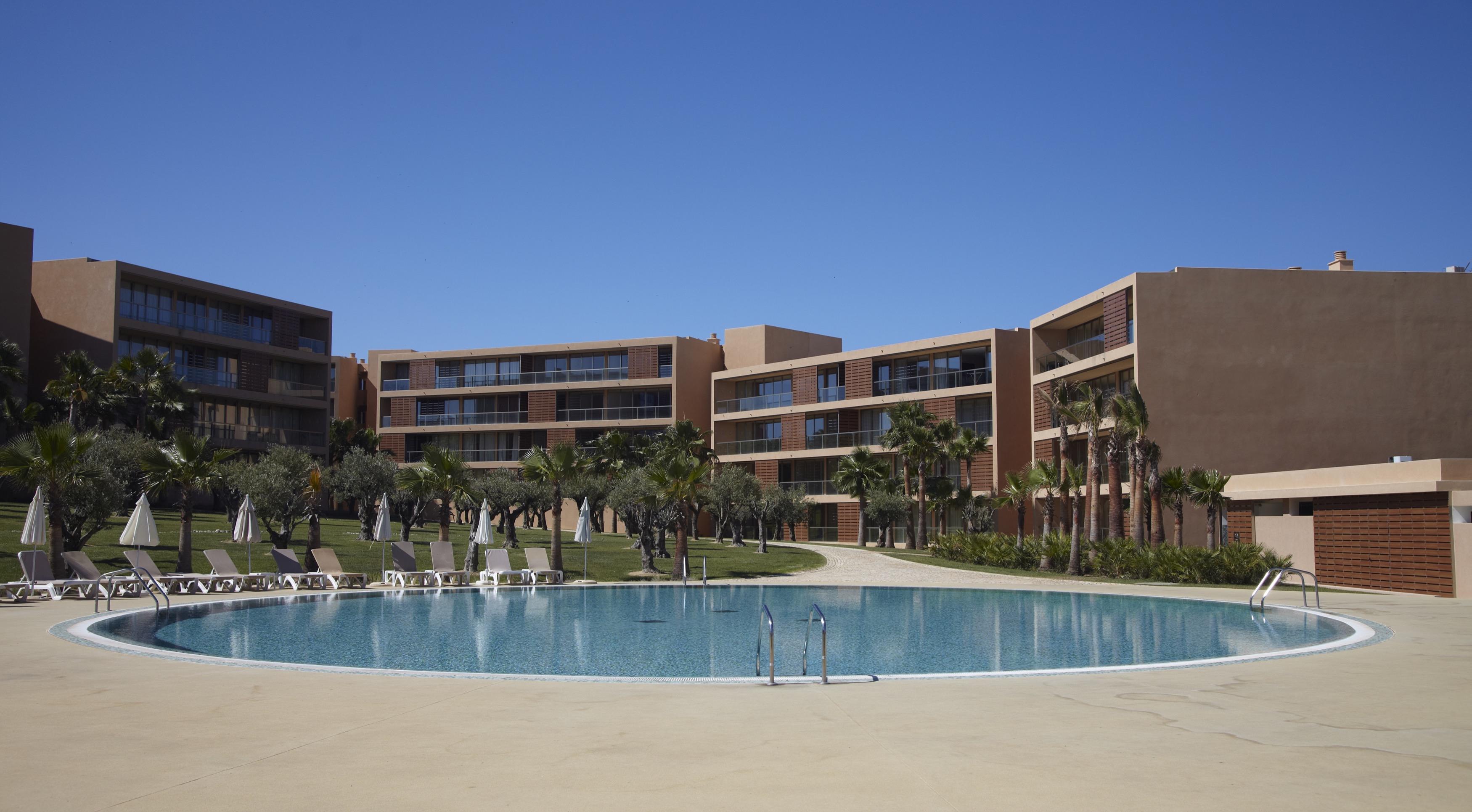 Salgados Lagoas Apartment *