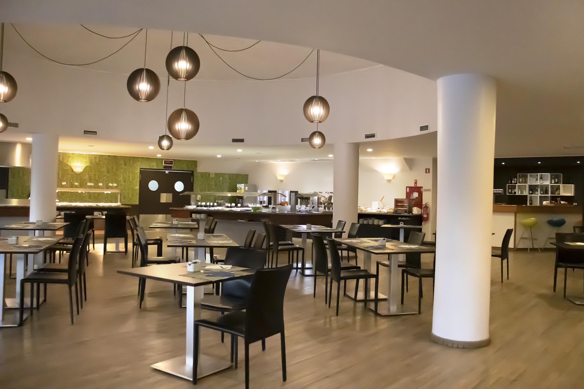 Aparthotel Luna Miramar Club 4*