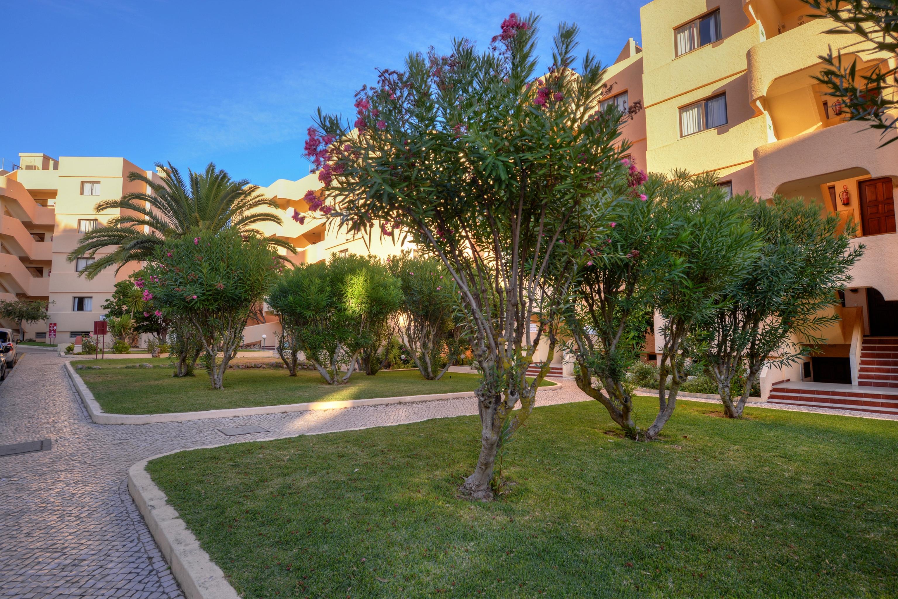 Aparthotel 3hb Falesia Garden Albufeira