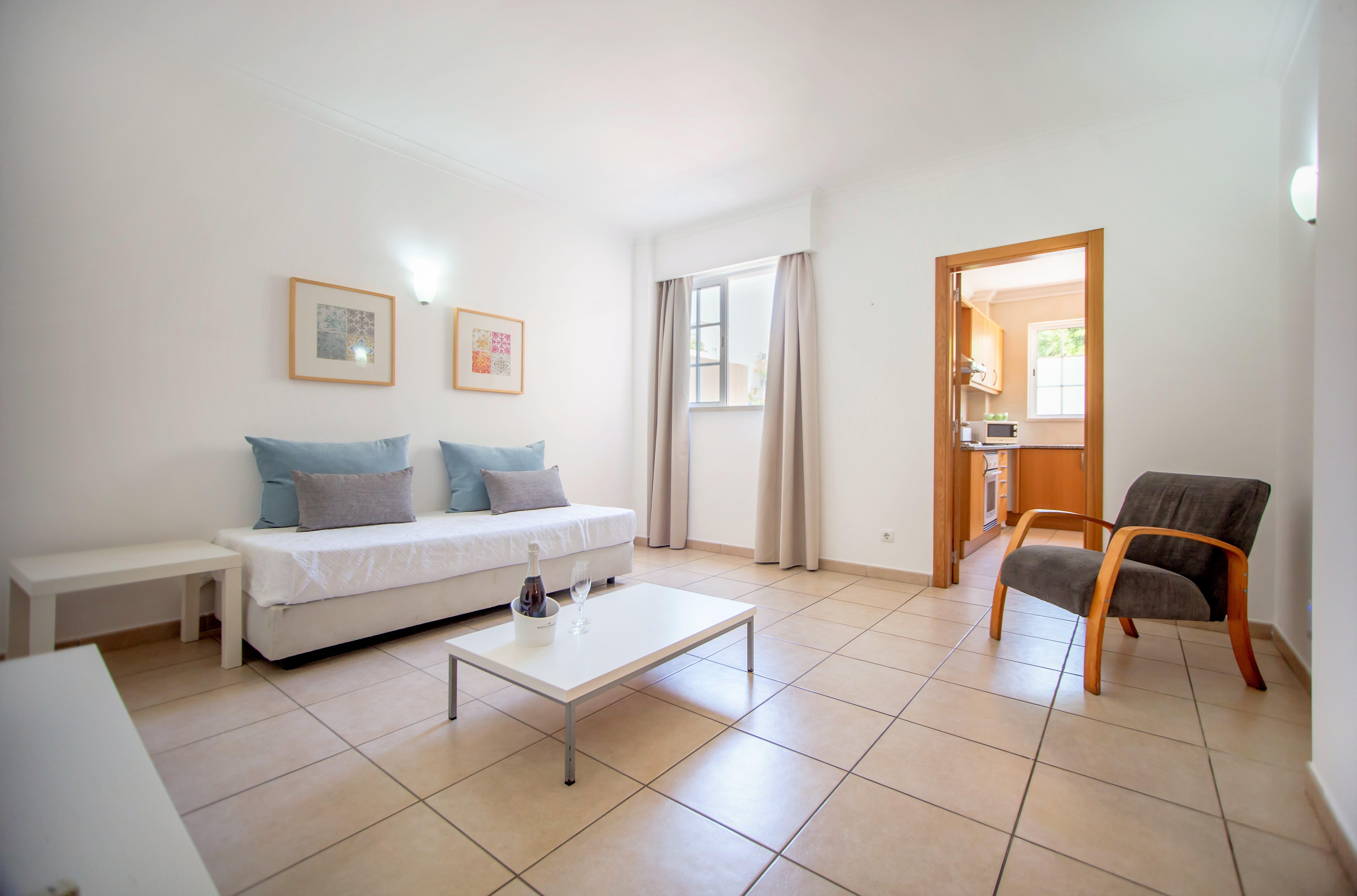 Aquamar Aparthotel
