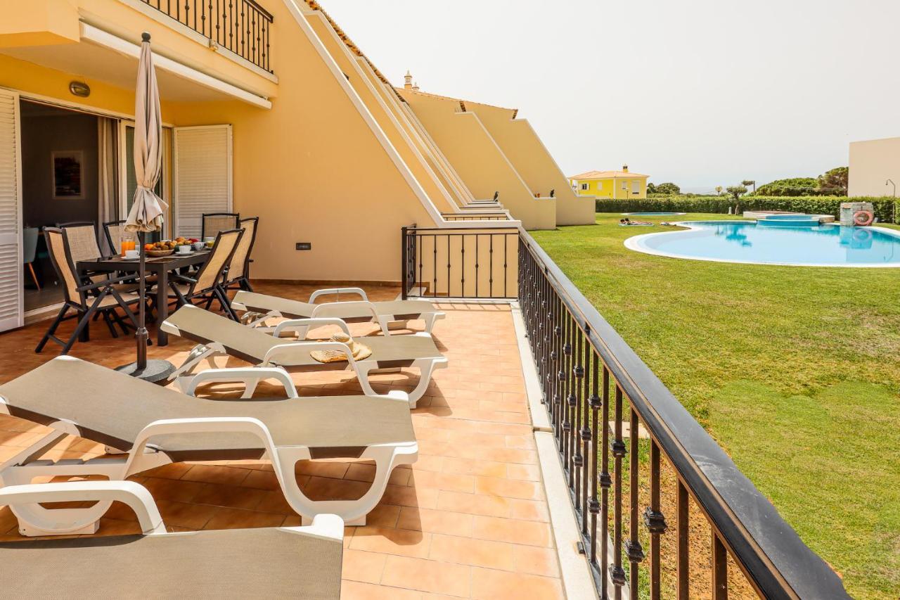 House J Sao Rafael - By Bedzy * Albufeira