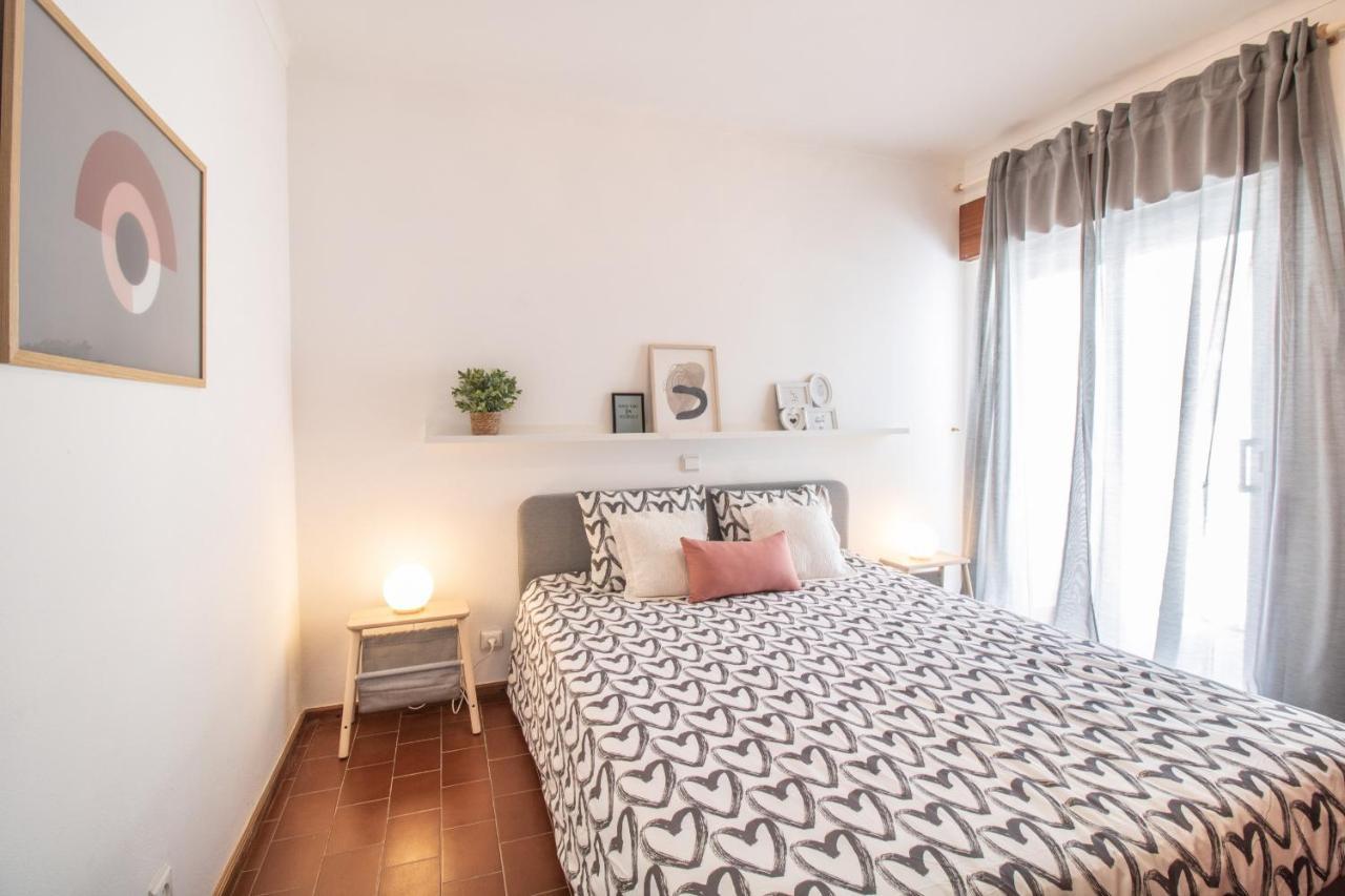 #103 Foxy V By Holidays Apartment *