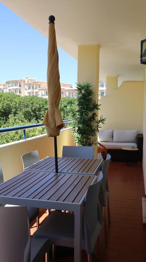 Apartment Olhos Do Mar By