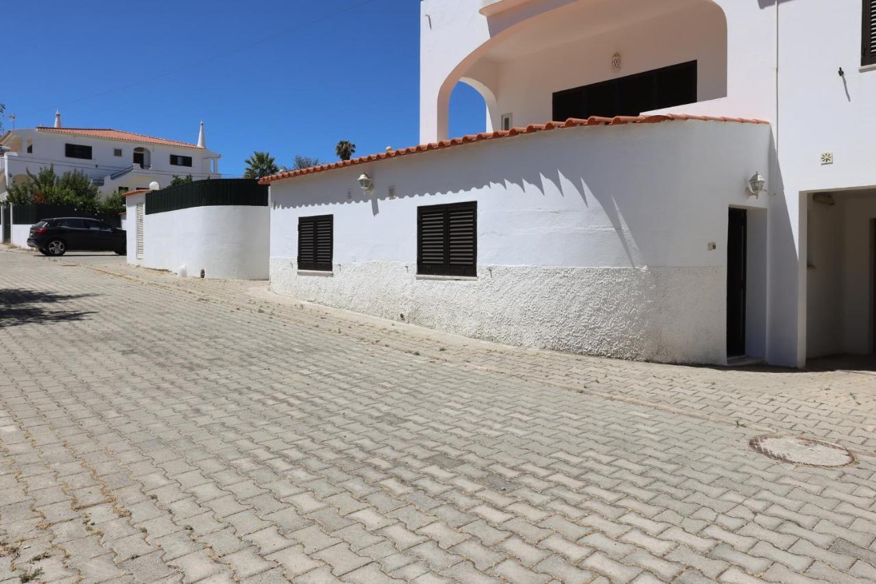 Quinta Dos Martins - Swimming Pool - By Bedzy Apartamento