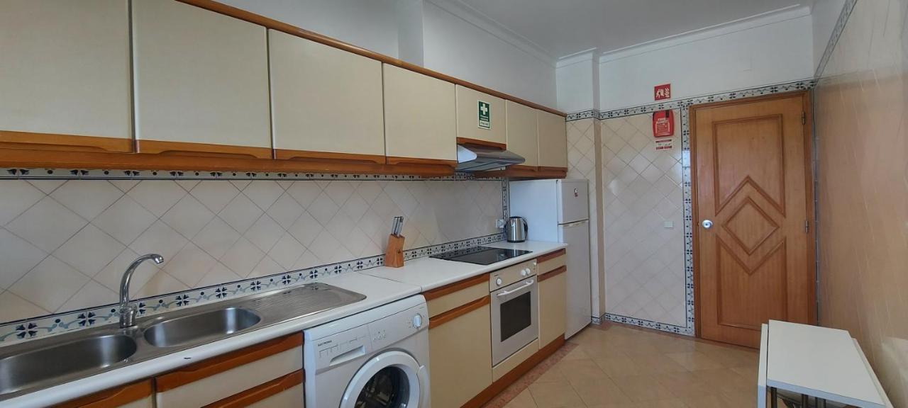 Jeannie's Oura Estrela * Albufeira