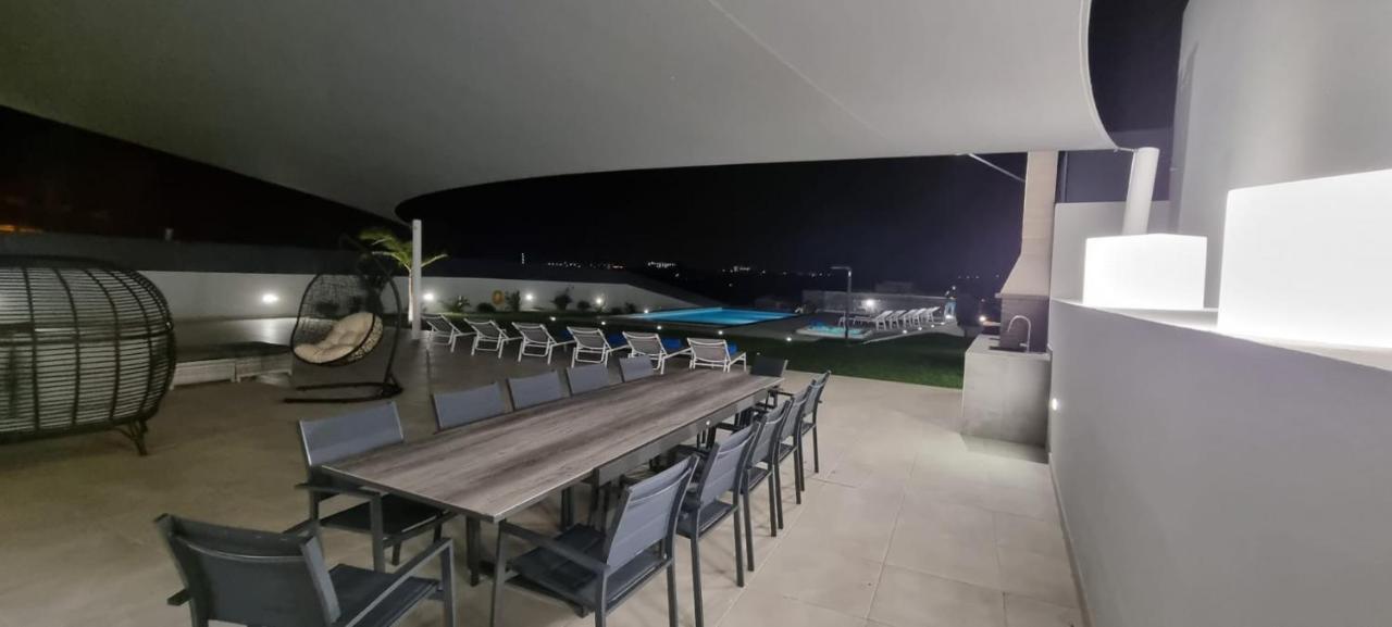 Villa Sunrise By Laranjal *