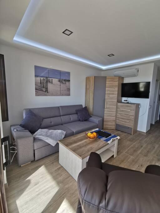 Santa Fe Apartment *