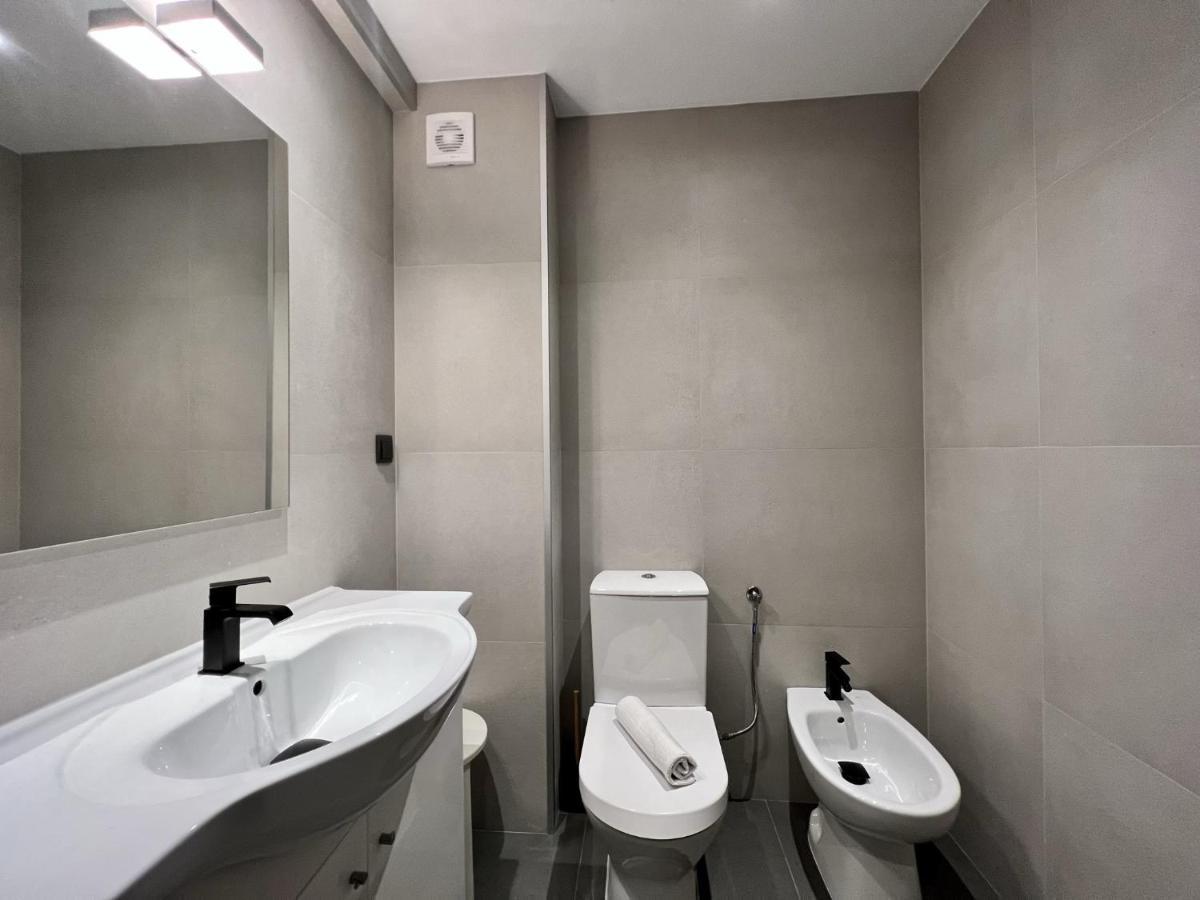 Downtown With Pool By Homing Apartamento *