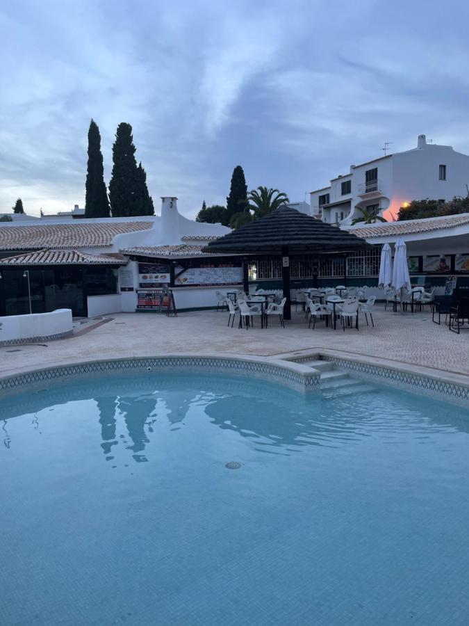 Cesar Manrique - Albufeira, Portugal