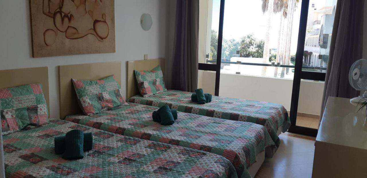 Jeannie's Oura Estrela Albufeira