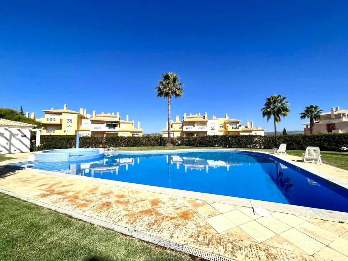 Valley 1 With Pool By Homing *