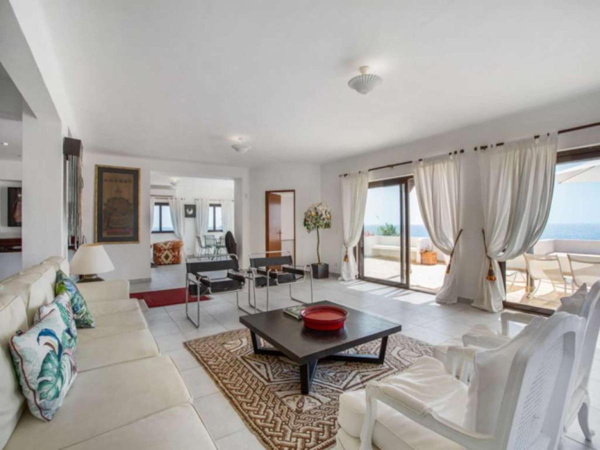 Villa Beautiful Algarve 5 Bedrooms Pilar Amazing Sea Views