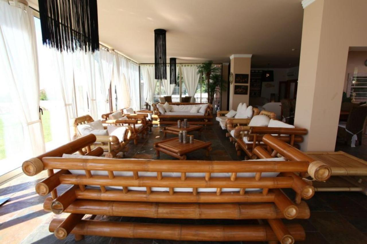 Amazing Portuguese Villa Villa Heroine 6 Bedrooms Stunning Position On The Cliffs Above A Beach Albufeira Albufeira