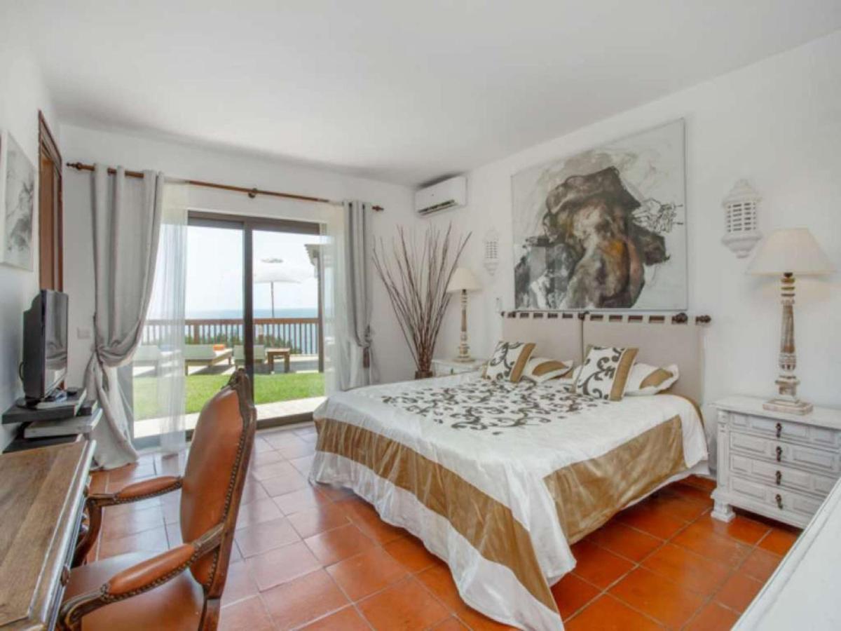 Beautiful Algarve 5 Bedrooms Pilar Amazing Sea Views