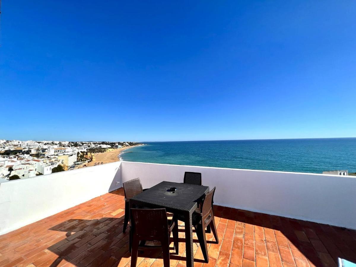 & Ocean View 1 By Homing Apartment