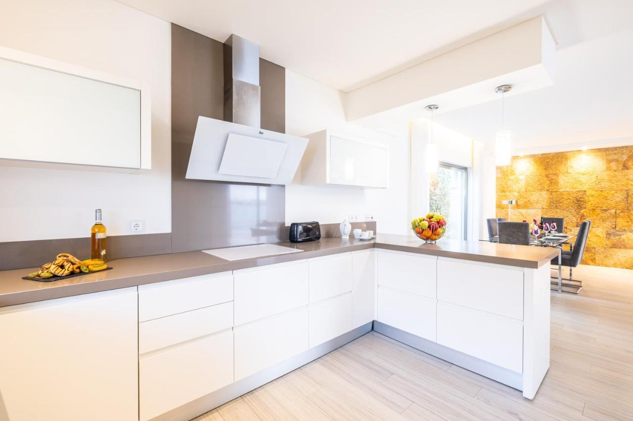 Villa Laura By Algarve Vacation Albufeira