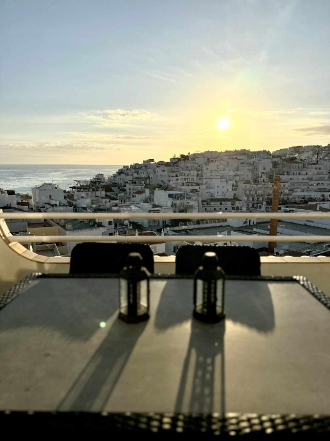 Holidays Penthouse Sea View Appartement *