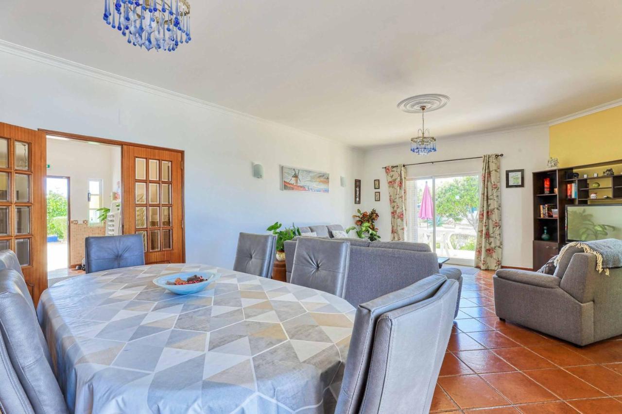 Dois Pinheiros Villa
